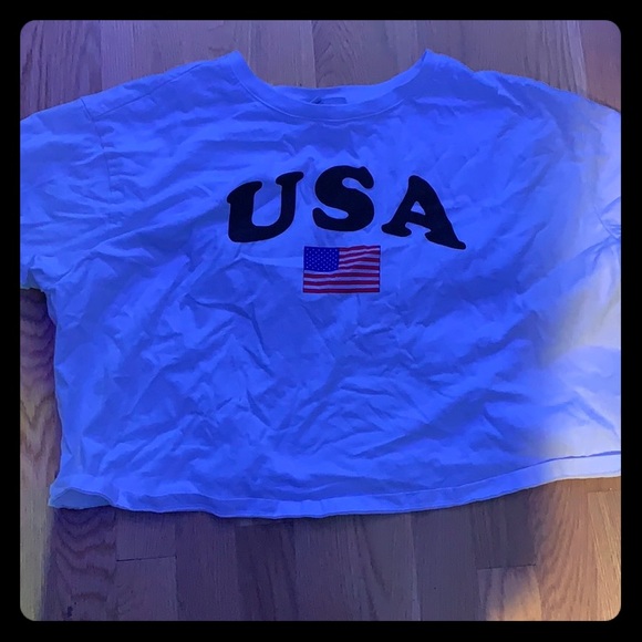 Forever 21 Tops - Forever 21 USA girl Croptop